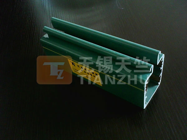 多极滑触线系列.jpg 多极滑触线系列.jpg