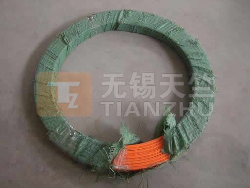 柔性一体滑触线.jpg 柔性一体滑触线.jpg